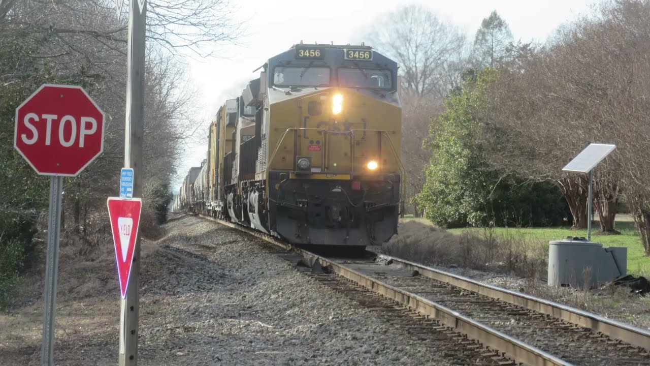 CSX ET44AH 3456 Leads A Long M653-23