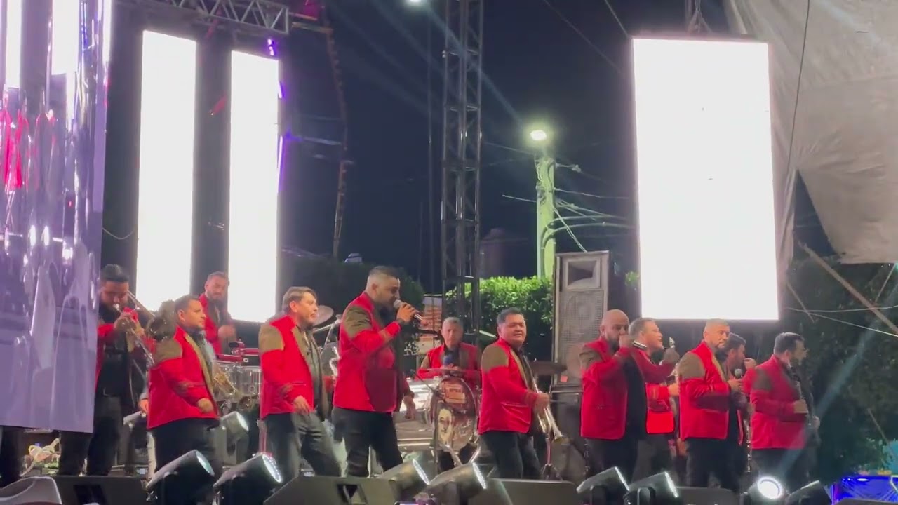 Banda la costeña en mamalhuazuca el mismo nivel en vivo 