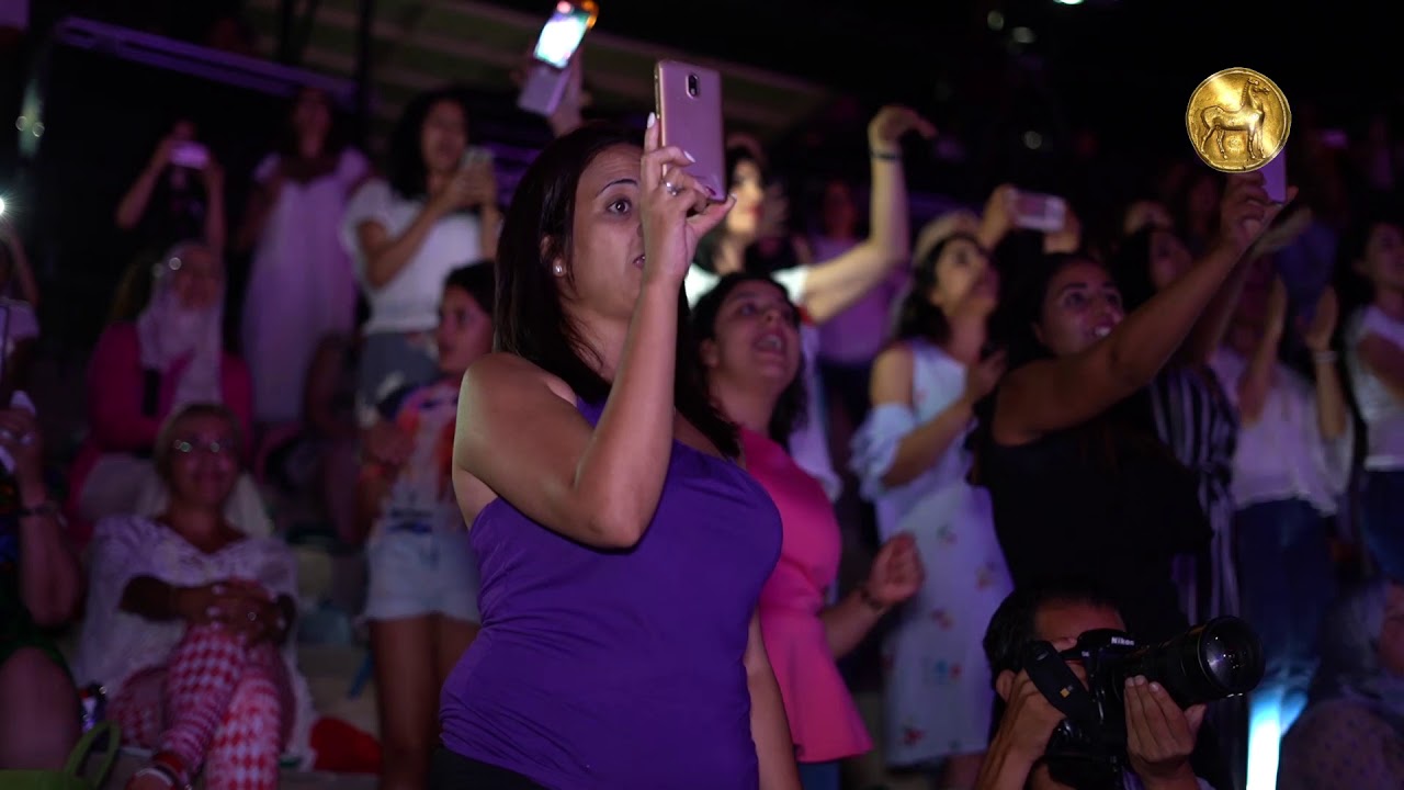 ابو : 3 دقات ( من عرض  مهرجان قرطاج )