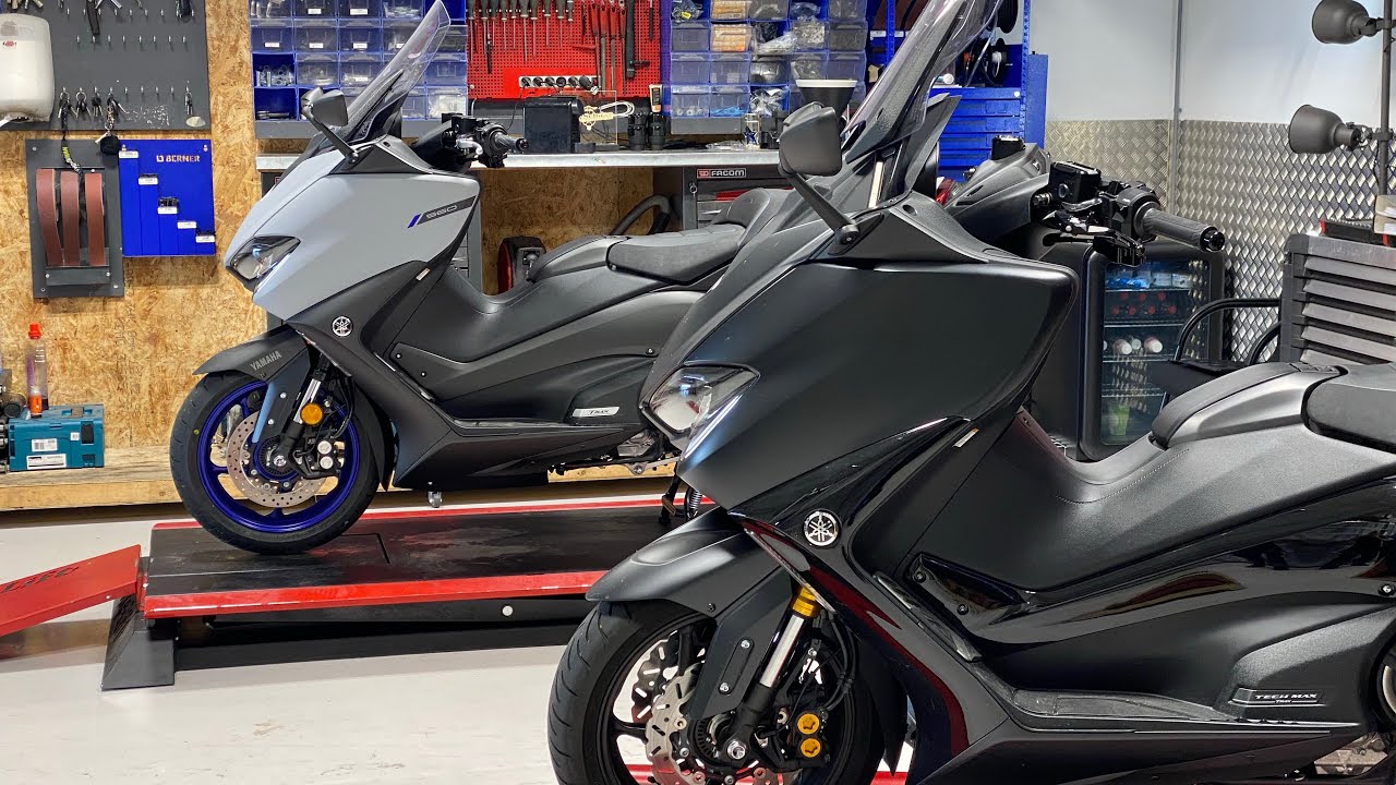YAMAHA TMAX 560 of YAMAHA TECH MAX 560