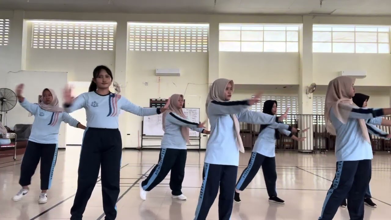 SENAM KREASI SMK NEGERI 7 YOGYAKARTA XI MANAJEMEN PERKANTORAN 1
