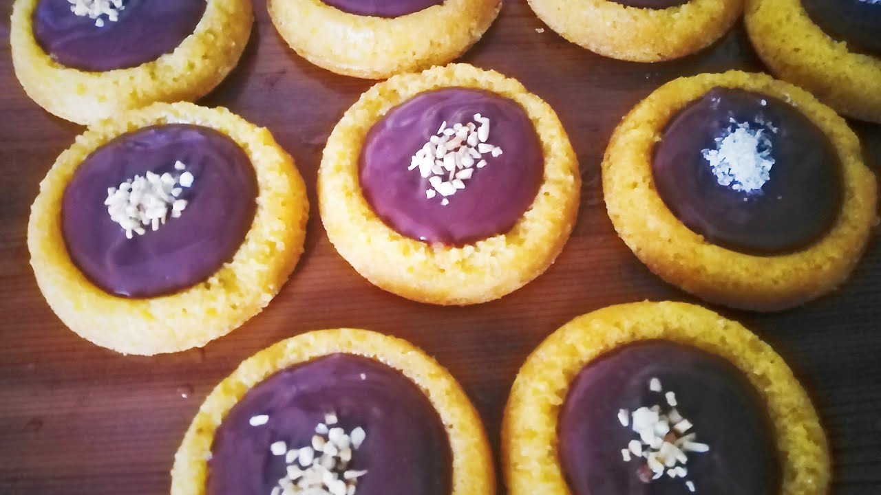 ميني بسبوسة بالمول العجيب الصغير 👌👌ما غاديش تندمو عليهم خوتي السلياكيين 😋😋😋 ديال تحميرة الوجه