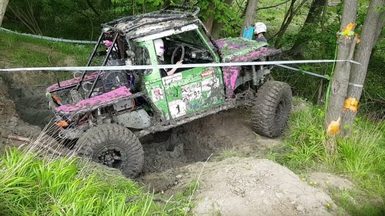 WILL THEY ROLL!!! winch challenge truck viking off road 4x4  (Mud hunters uk)