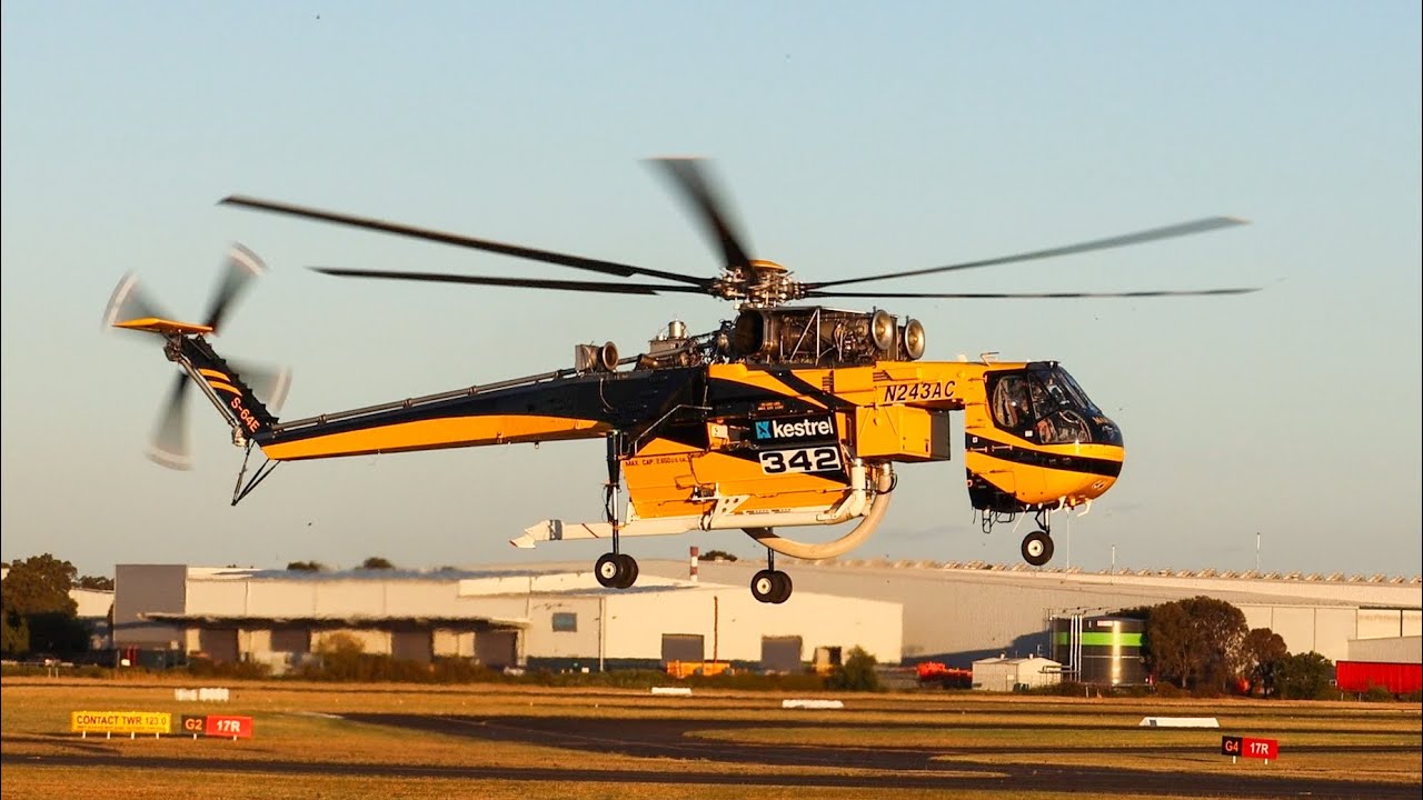 SIKORSKY / ERICKSON S64E SKYCRANE Sunset Landing at Moorabbin Airport - HELI EXPRESS N243AC ‘MARTY’