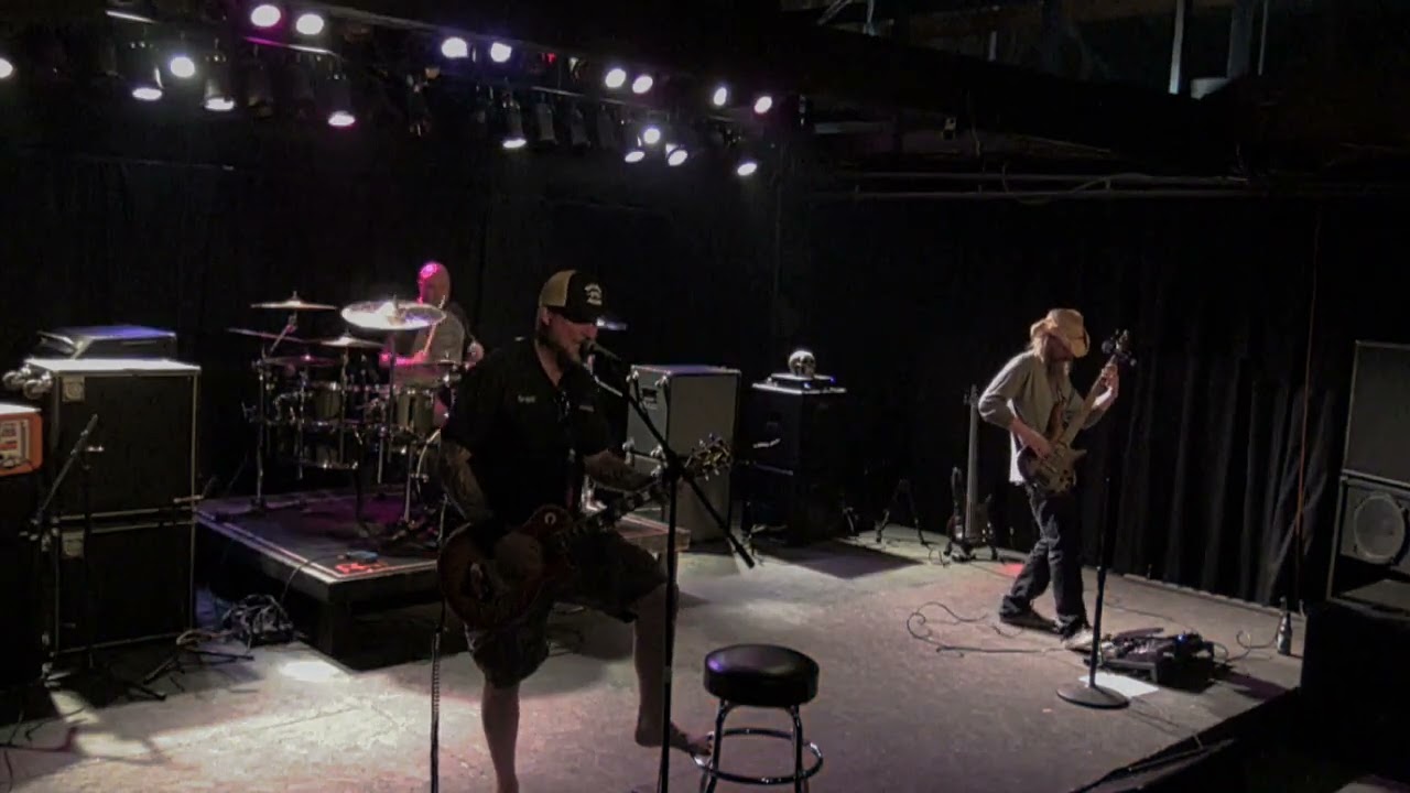 Indianhead Live-Carry the Weight