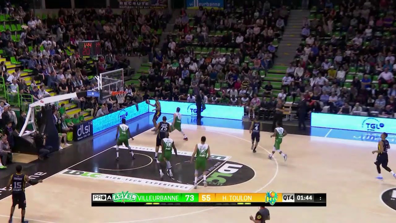 FAUTE ANTISPORTIVE - Stopper la contre-attaque