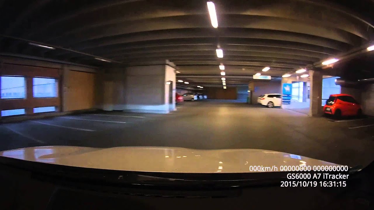 BMW M135i LCI Fox exhaust sound from Dashcam