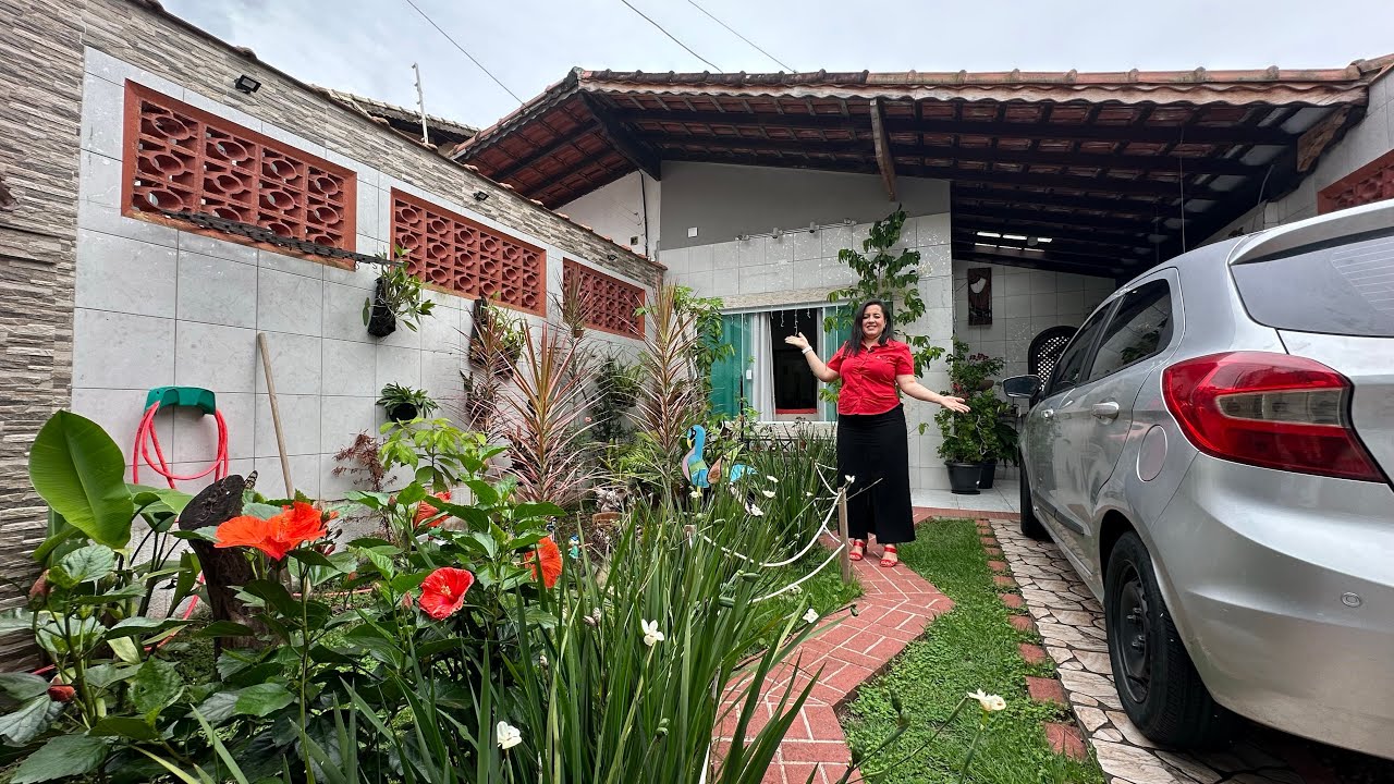 A casa mais FOFA da rua☺️💚🥰 Vila Tupi, 2 dormitórios mais edícula ⛱️🌊🌿