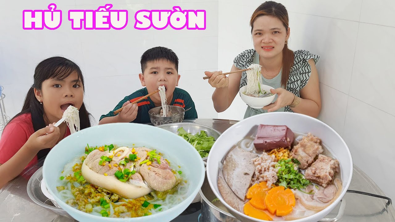 Mẹ Nấu Hủ Tiếu Sườn Bán 50k Một Tô [ Trang And Vinh ]