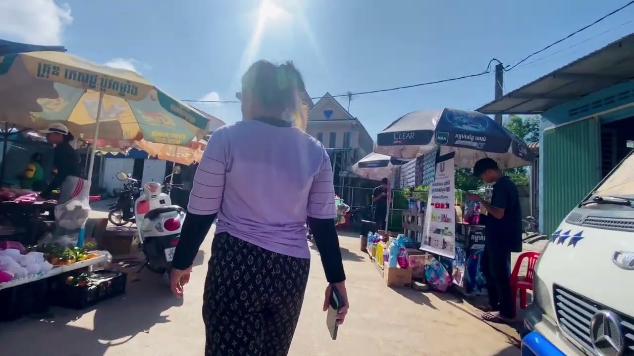 Walking Through Svay Rieng Market | Local Food, Daily Life & Street Scenes
