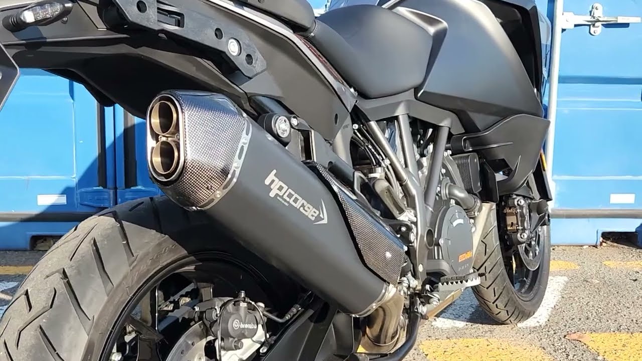 KTM 1290 Superadventure S con escape hp corse