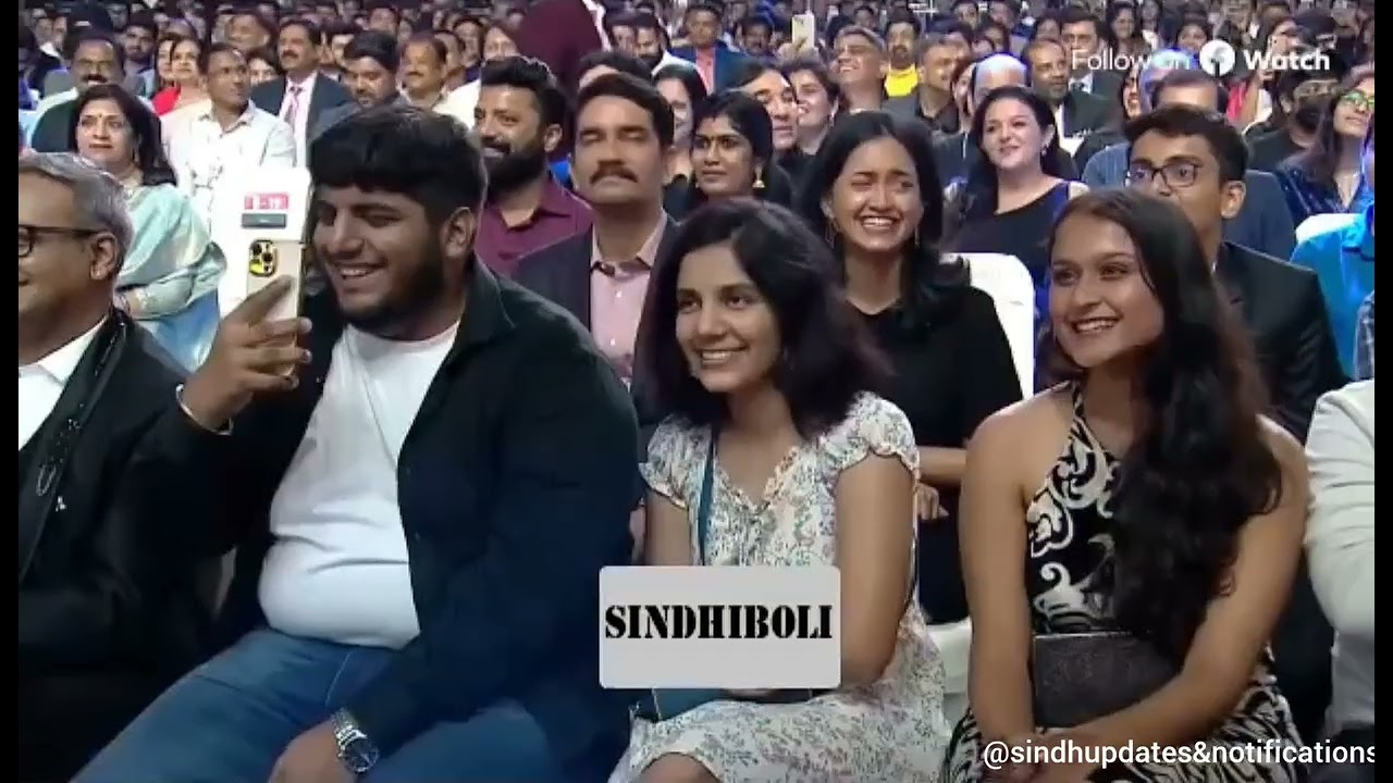 Bollywood's Superstar Ranveer Singh enjoyed acting in Sindhi in the Filmfare AwardShow.