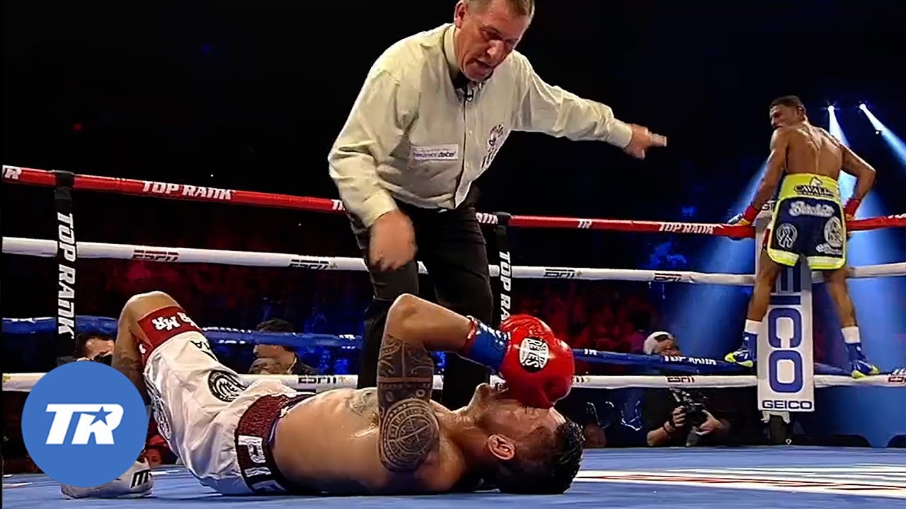 MIguel Berchelt vs Mickey Roman | FREE FIGHT