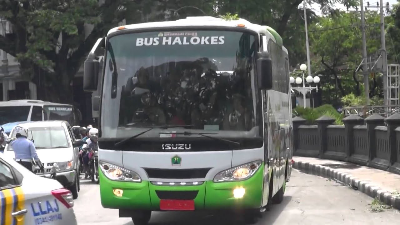 Bus Sekolah Gratis untuk Pelajar Kota Malang -NET12