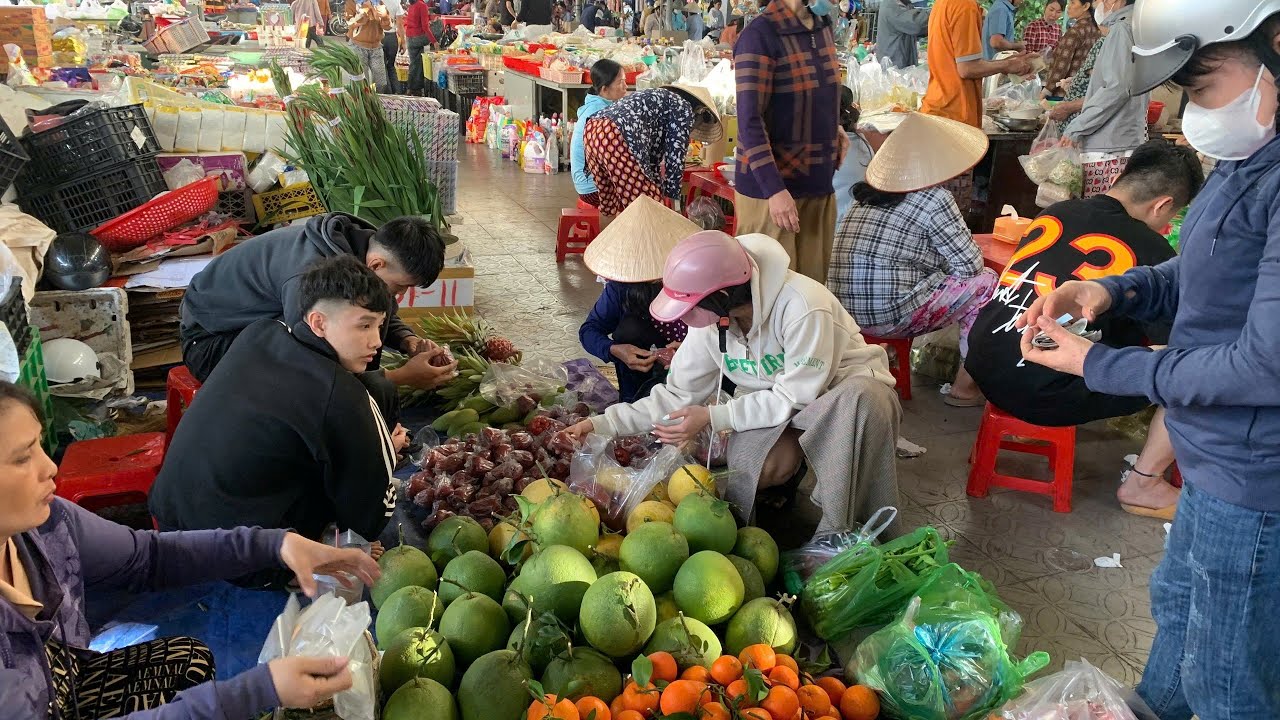 Chợ Tết ở Tây Ninh