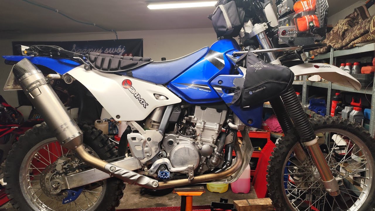 Suzuki DRZ 400 nie odpala po regulacji zaworów oraz wymianie świecy.