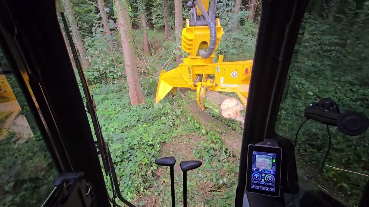 POV abttage avec la sany 135c et feller gilbert 3015