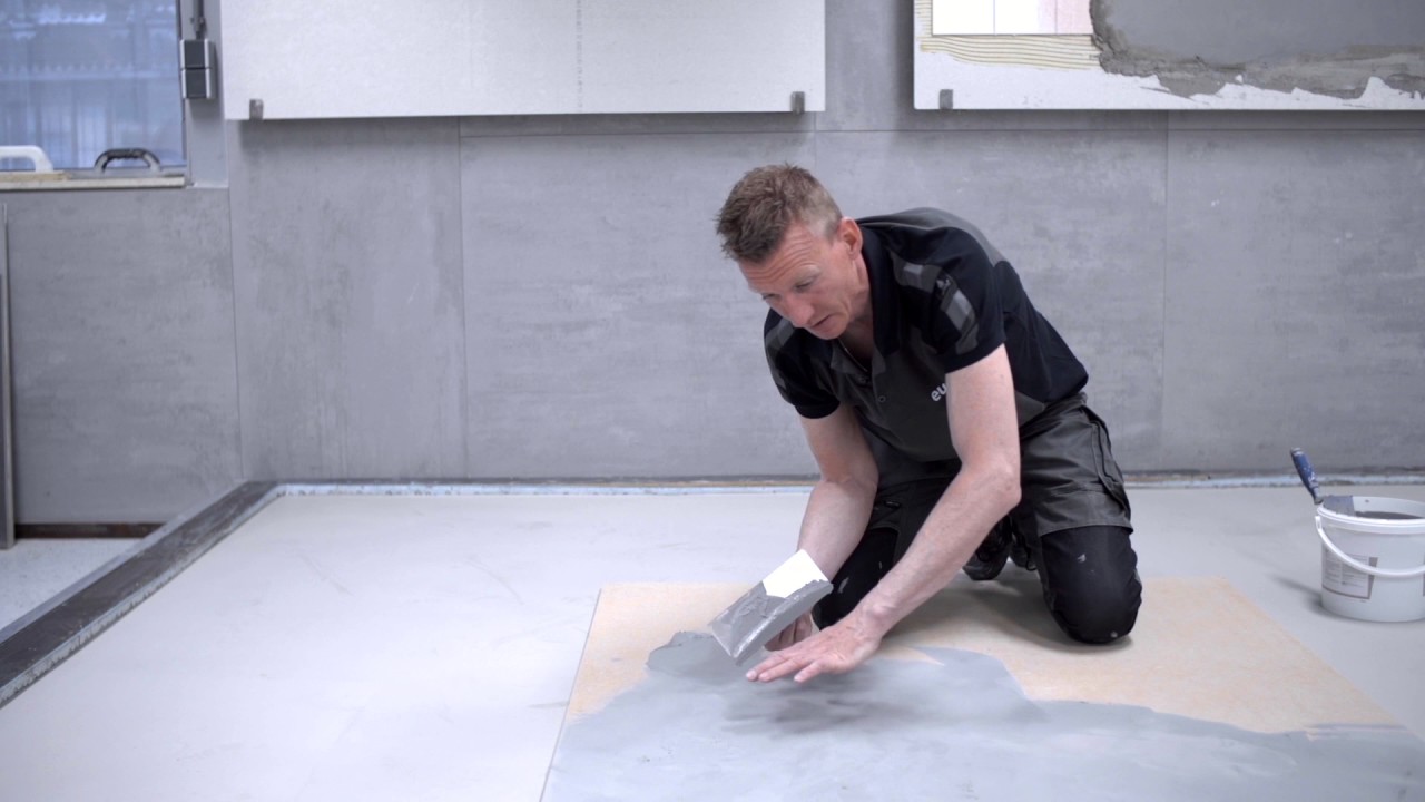 Aanbrengen vtwonen beton by Douglas & Jones