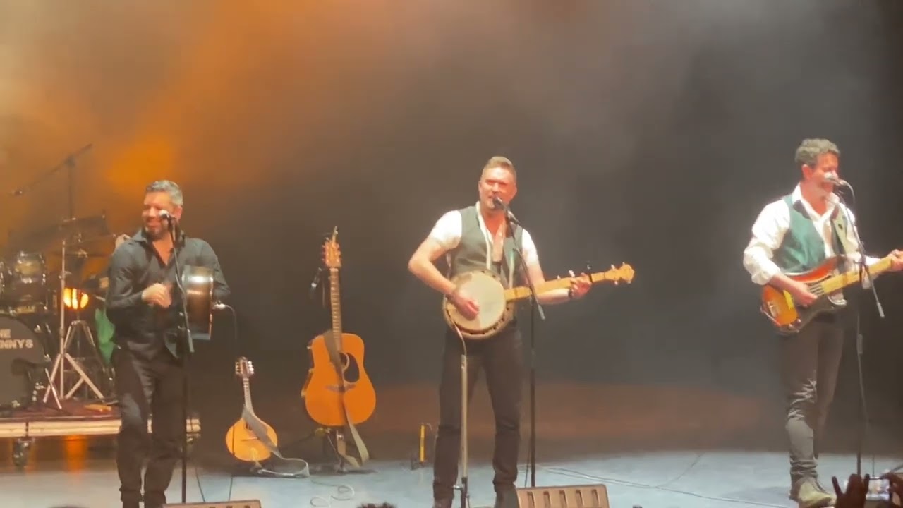 17. The Kilkennys - Whiskey In The Jar