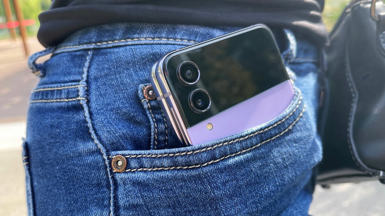 Samsung Galaxy Z Flip4 Review în Limba Română