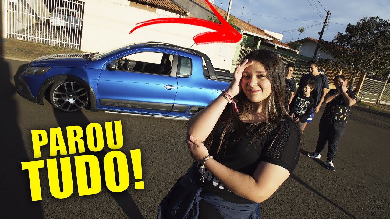 BUSQUEI ELA OUVINDO GALINHA PINTADINHA NA SAVEIRO REBAIXADA (PAROU TUDO!!)