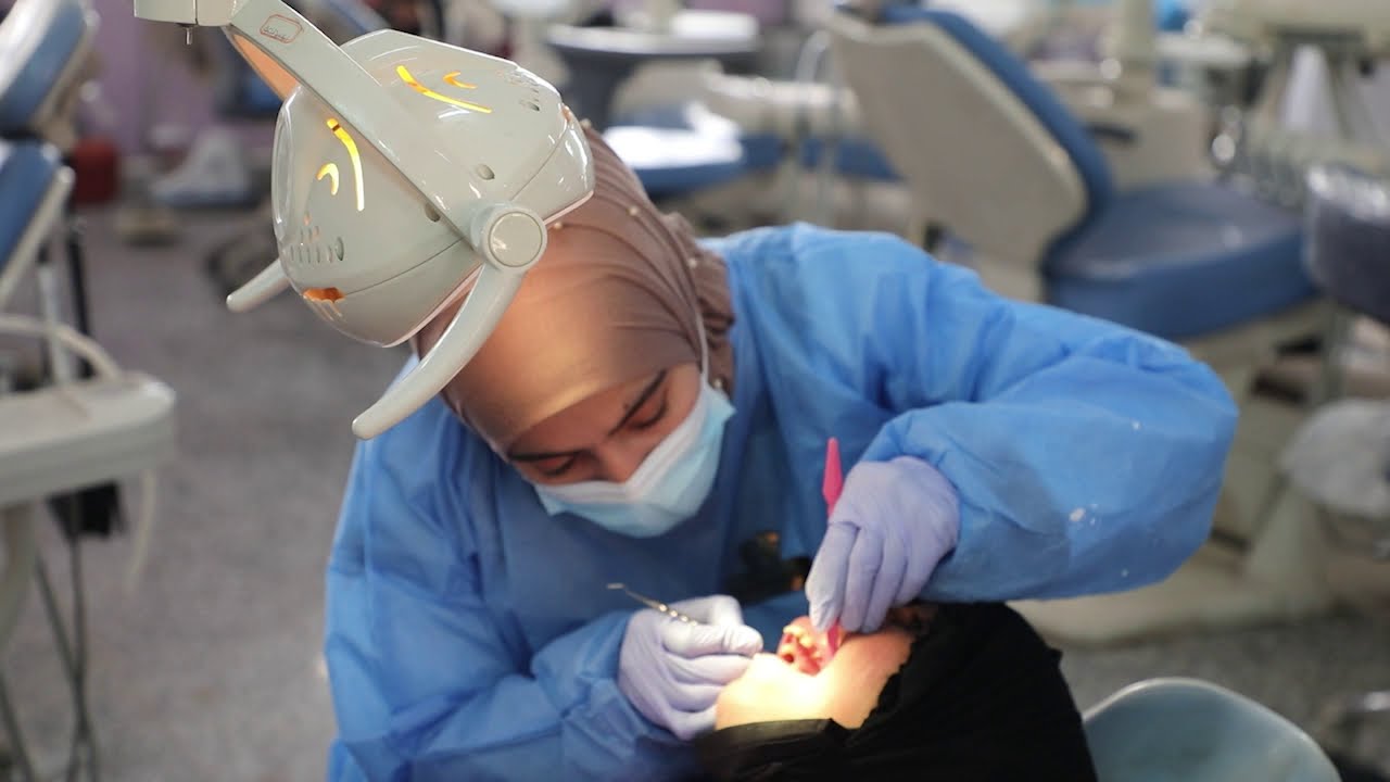 جانب من انتظام الدوام في كلية طب الأسنان بجامعة المثنى للعام 2020-2021