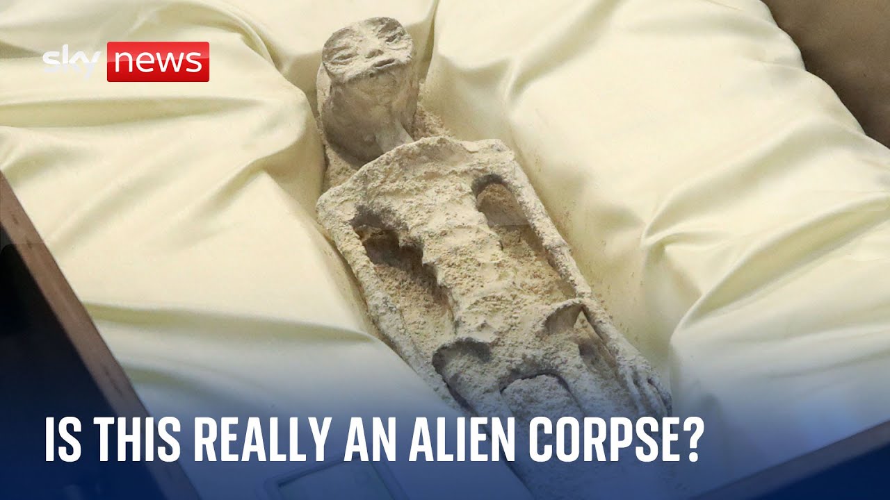 Mexico shows off 1,000-year-old 'alien corpses'