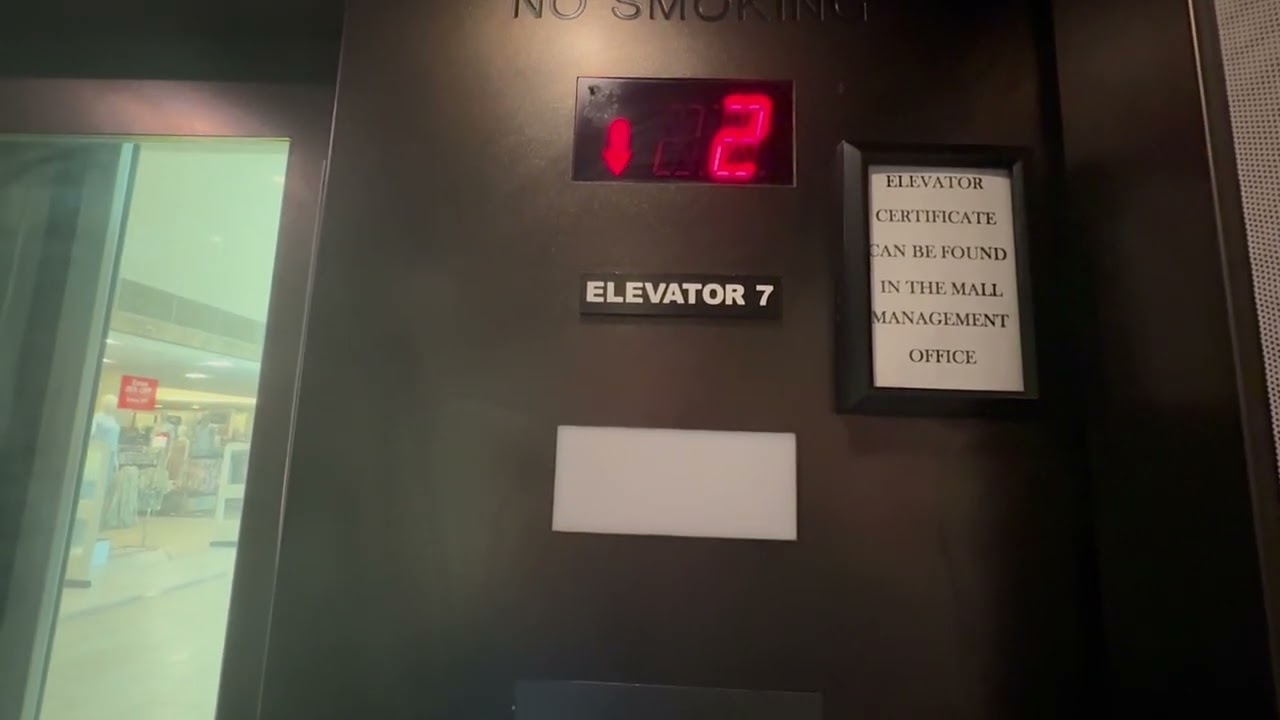 Schindler MT hydraulic elevator near JCPenney Polaris Fashion Place in Columbus, OH ￼￼