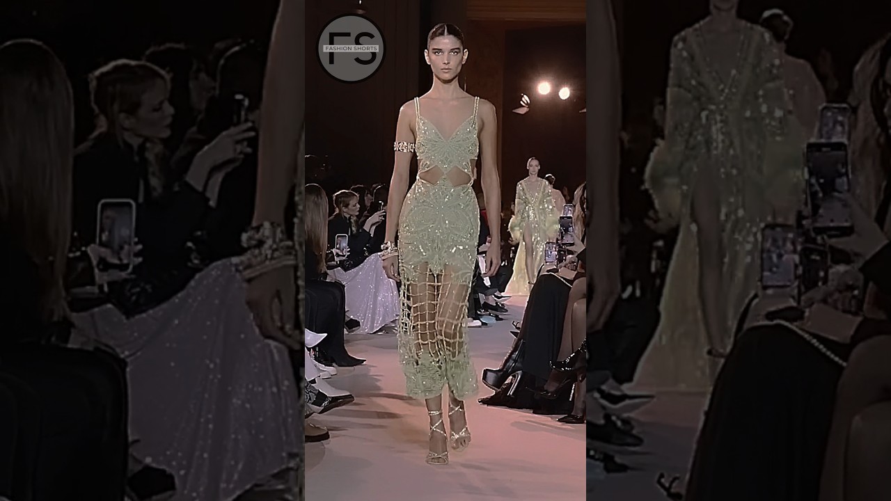 Unveiling Elegance: A Mesmerizing Fashion Show Experience