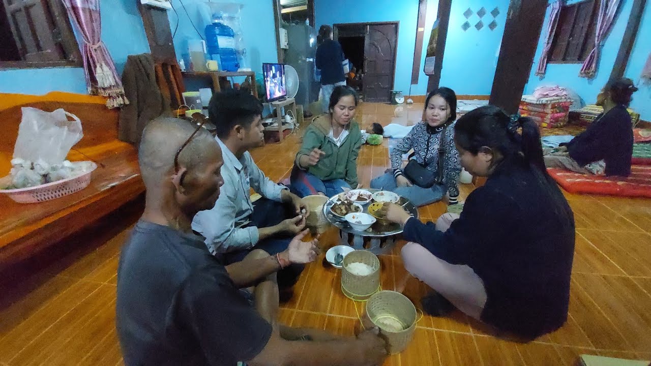 ผ่านไปสองคืน.ไปหาจารคิด!!กับมาแต่ตลาดกินข้าวรอบดึก