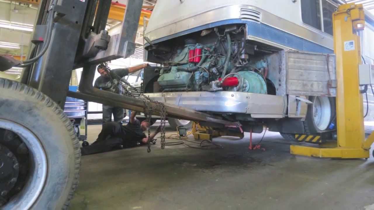 Technomadia's 8V71 Engine Rebuild - Disassembly (Part 1 of 2)