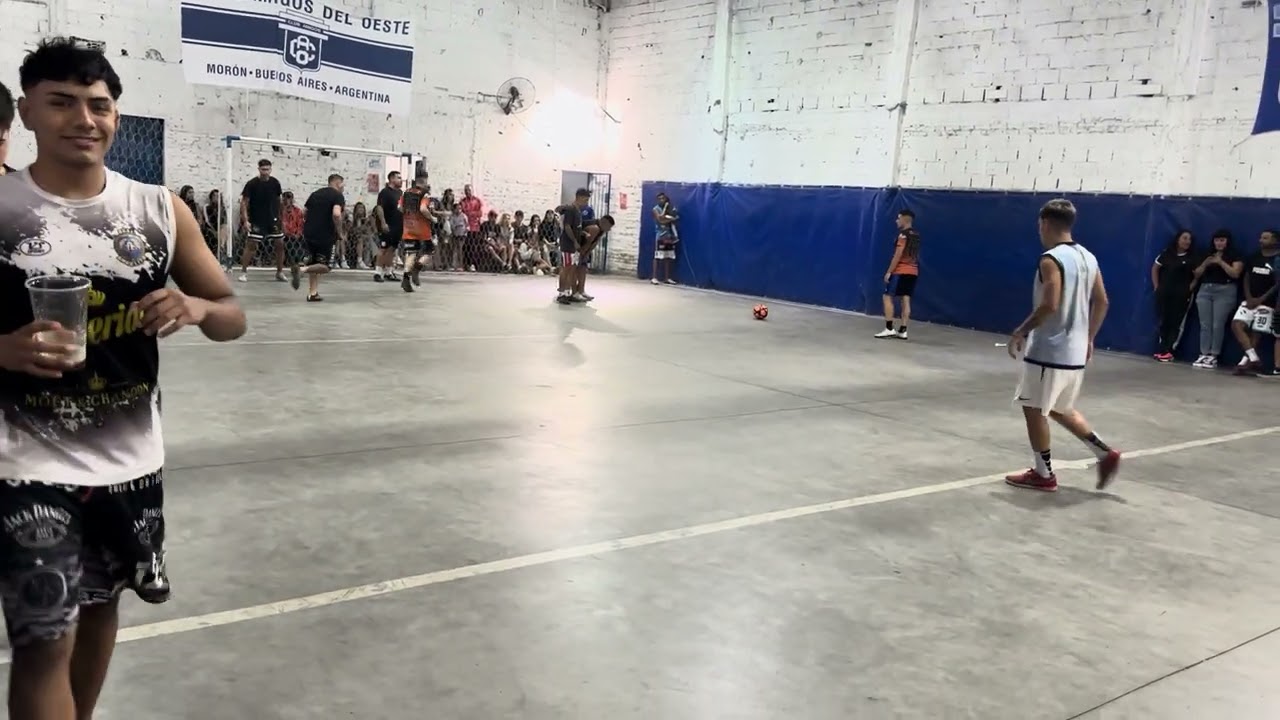 El fondo vs la cuadra 