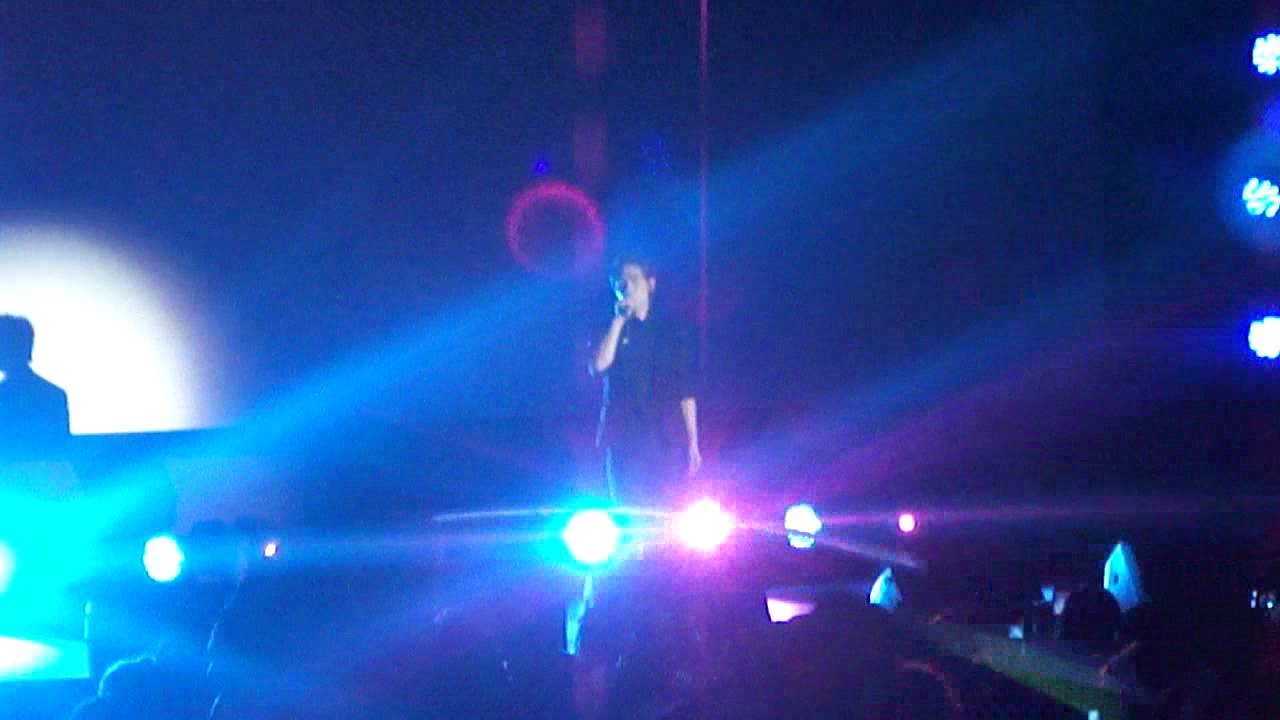 Onew Solo (SHINee In London).MP4