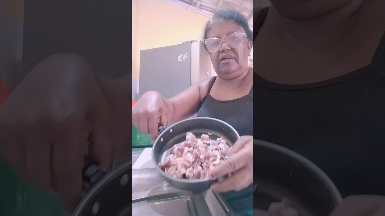 Já estou cortando a  carne