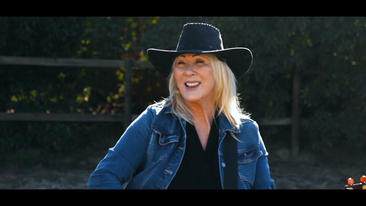 CHRISTINE PETTS - ‘Going Home’ Original country ballad