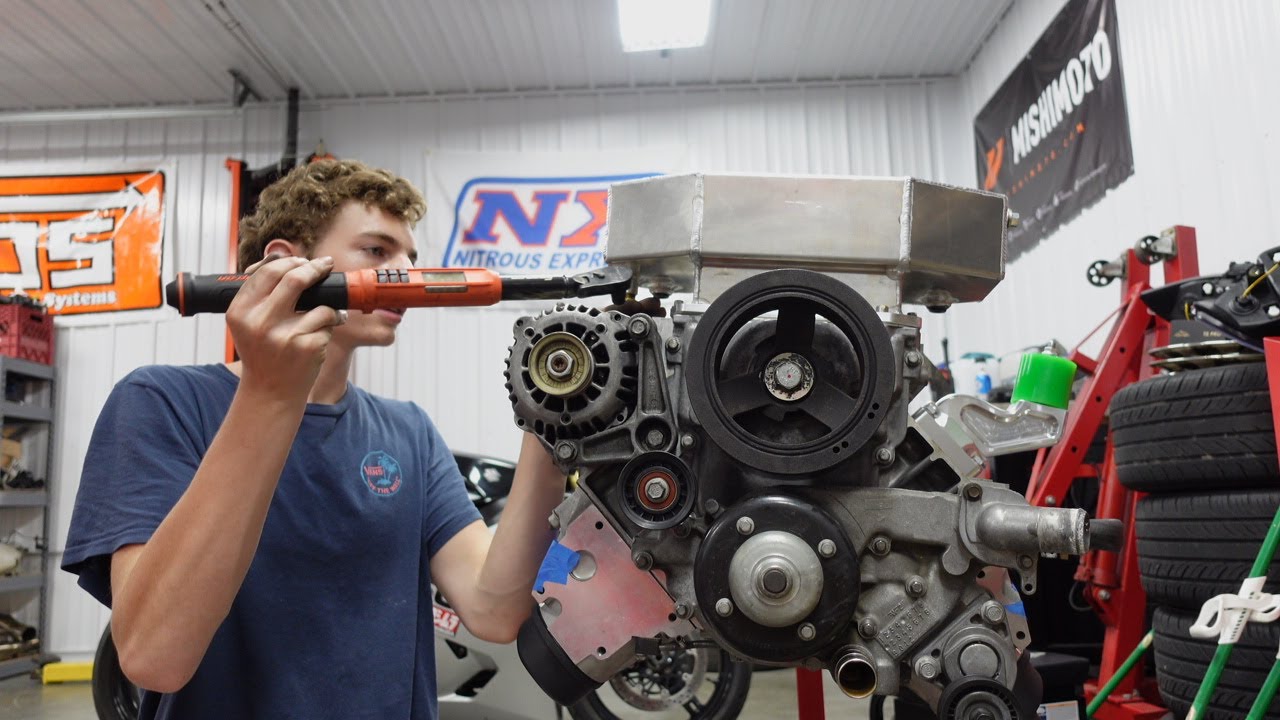 Assembling the ls1 for my genesis coupe! Genesis coupe build series ep10