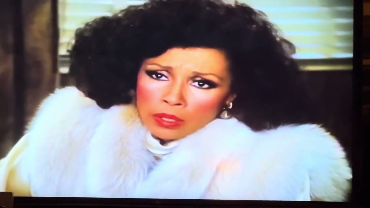 Dynastie en français avec Joan Collins 