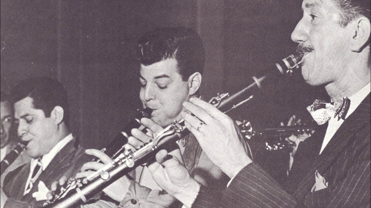 Clarinet Chase  - Ernie Caceres, Joe Marsala, Pee Wee Russell Live 1944