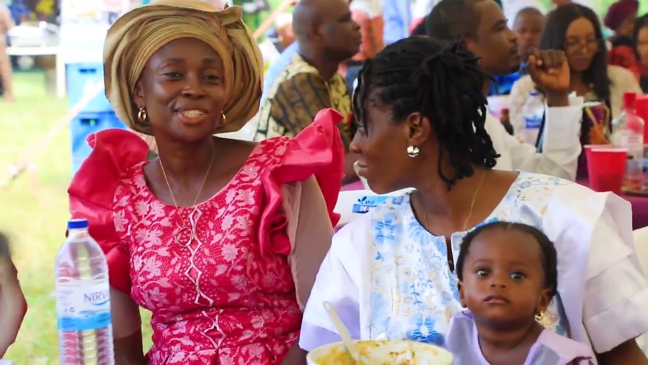 Late Mrs  Mogbonjubola Awero Ayanwamide burial show in NCRI Ibadan... Music 🎵🎵 by dare Praise 