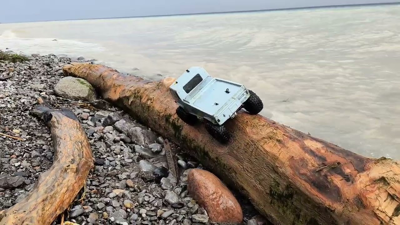 Axial Jeep Mighty FC playing on the beach