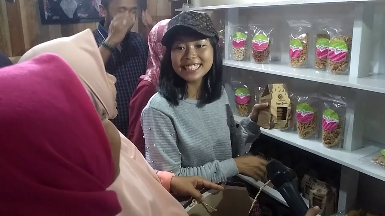 Kedatangan SELFI Juara LiDA di BUMDesa Rompegading,Kab.Soppeng