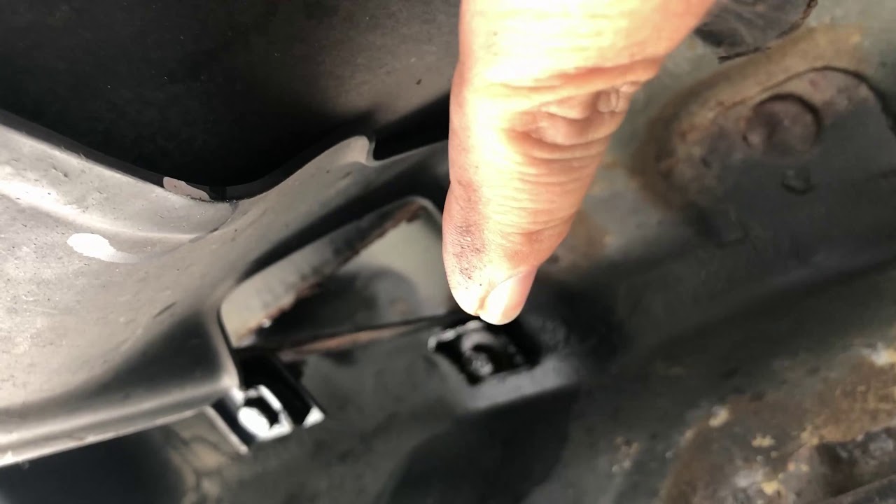 How to replace the gas tank on a GDB Subaru WRX, 2002-2007