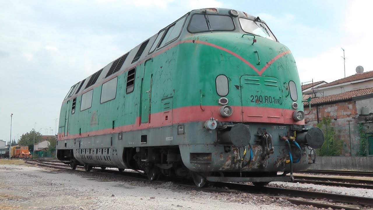 2010-09-24 Deposito locomotive FER di Ferrara Porta Reno