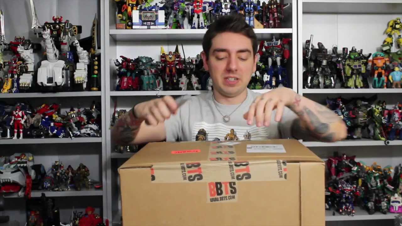 20 Seconds To Comply To Robots In This Big Bad Toy Store Unboxing!