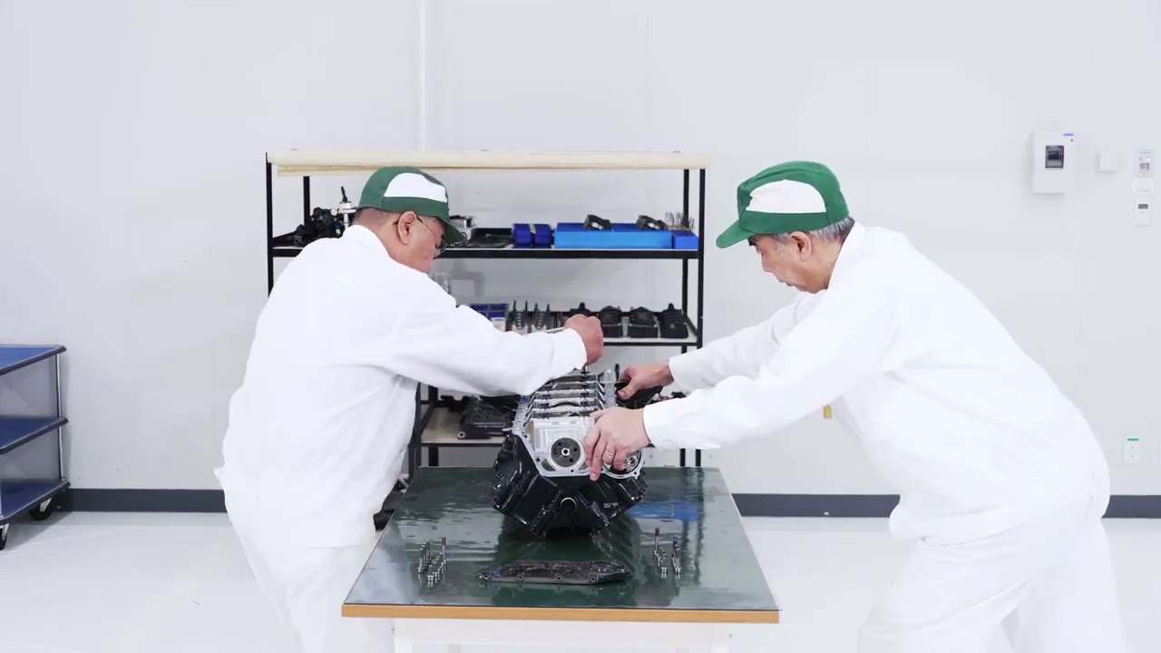 Smontaggio dell'ultimo motore Honda V10 F1 di Senna #4