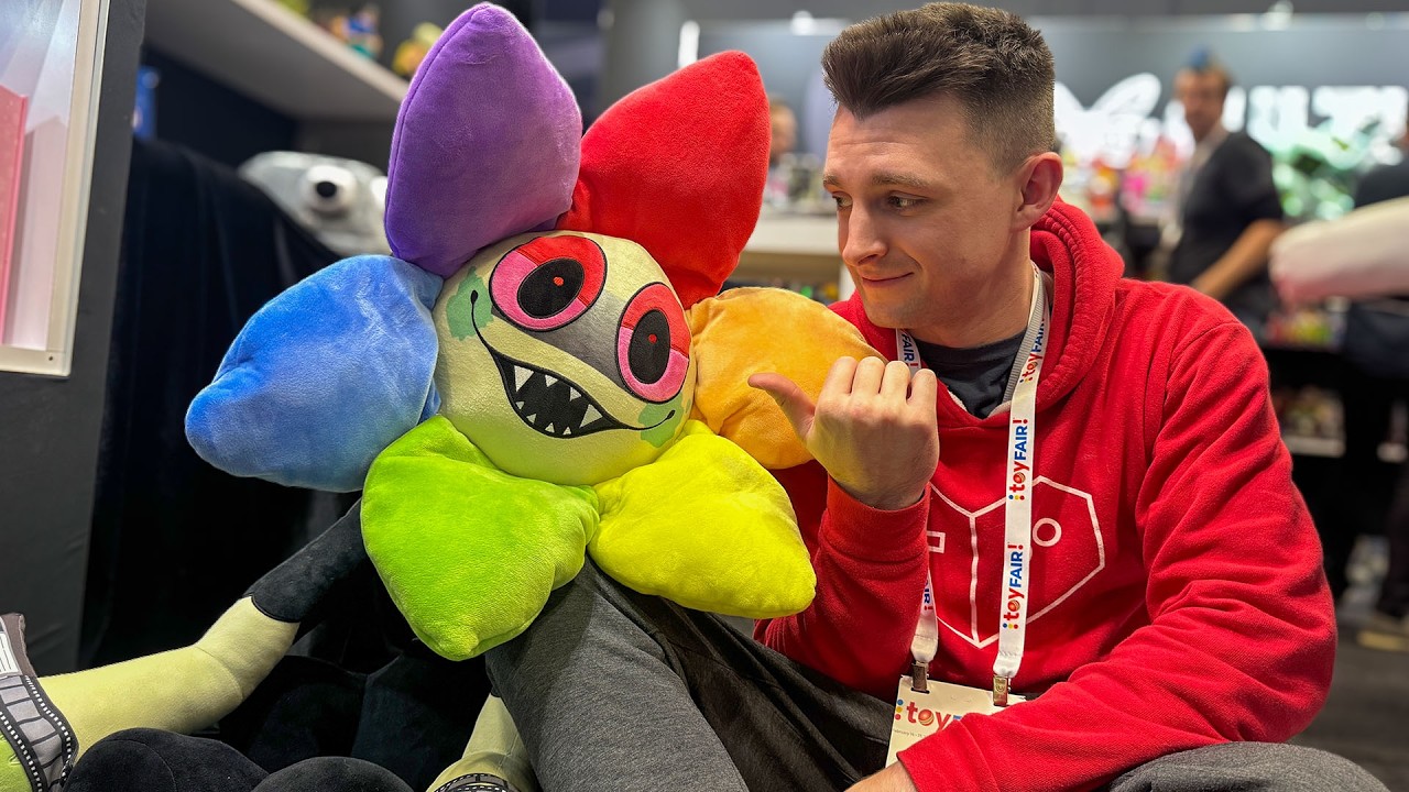 I Found a GIANT TWISTED DANDY PLUSH!