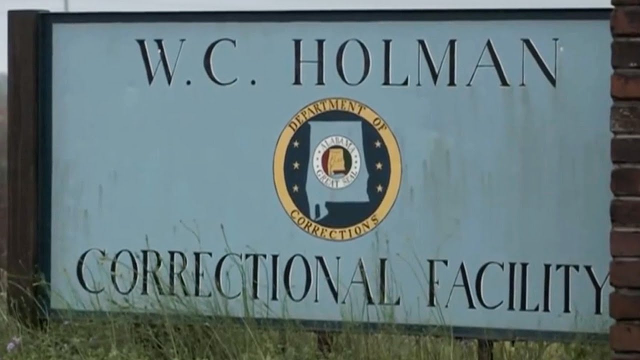 Alabama Guards Stage Work Strike Months After Prisoner Uprising at Overcrowded Holman Facility