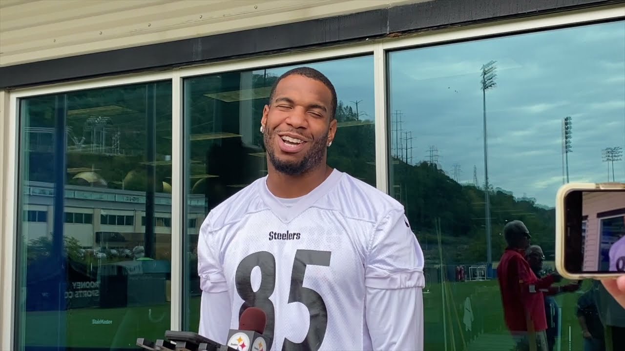 Steelers TE Eric Ebron on Rivalry with Browns: 