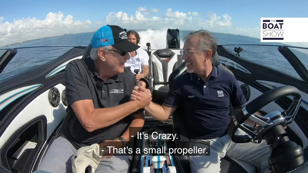 MTI 390 X - Extreme Speed Boat Ride - The Boat Show