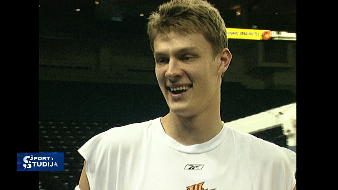 Pirms 15 gadiem sākās Andra Biedriņa ēra NBA